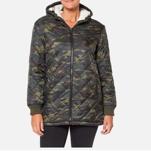 Sanctuary Jackets & Blazers - NEW Sanctuary Camo Reversible Sherpa Jacket - XS